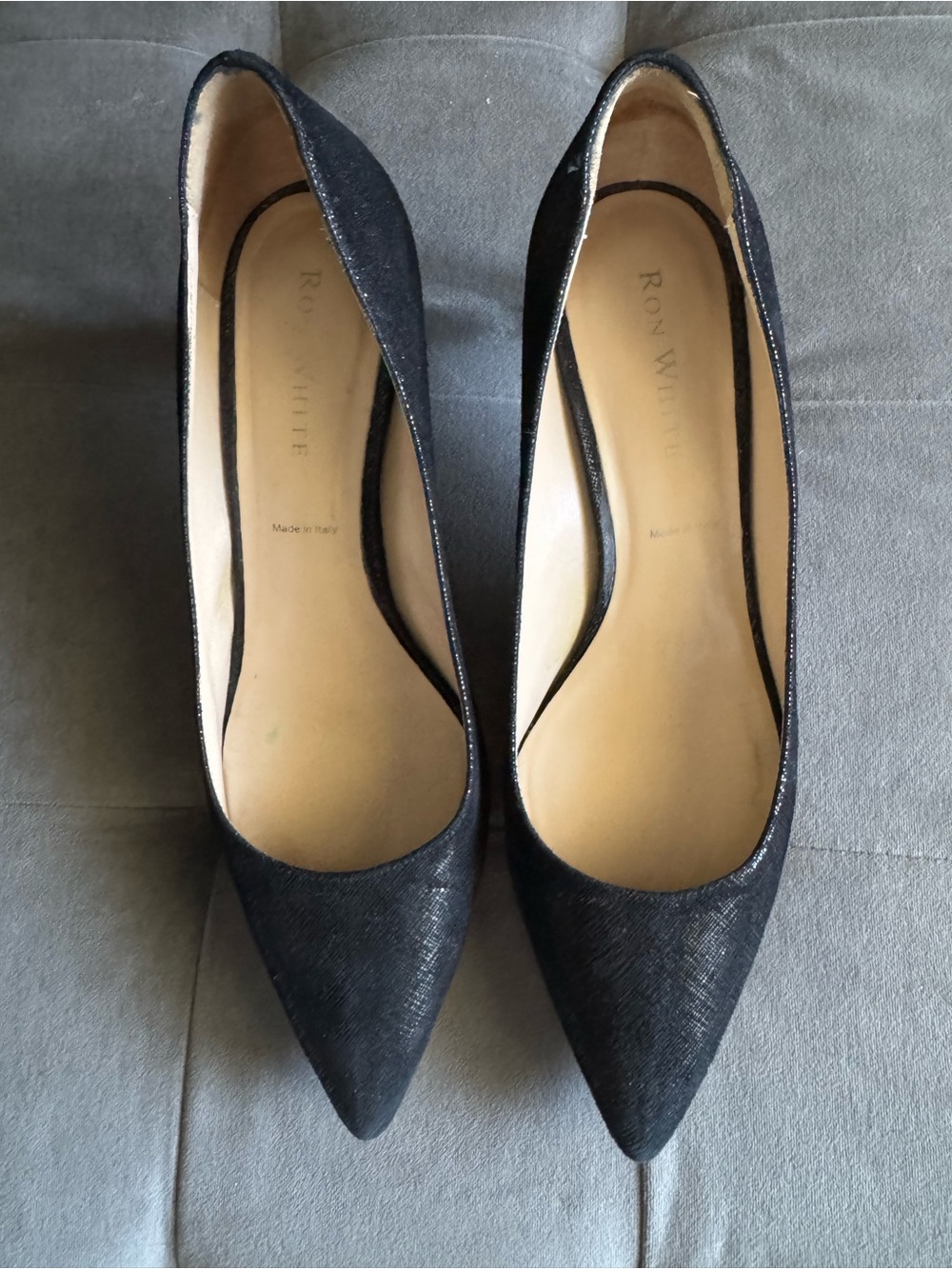 Ron White Black Pointed-Toe Women's Heels